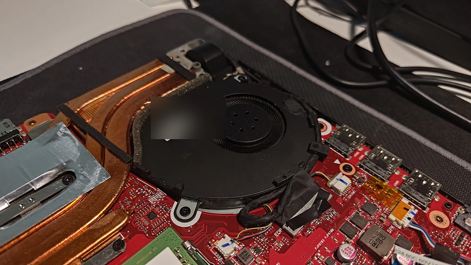 ASUS ROG ventiliatorius po valymo
