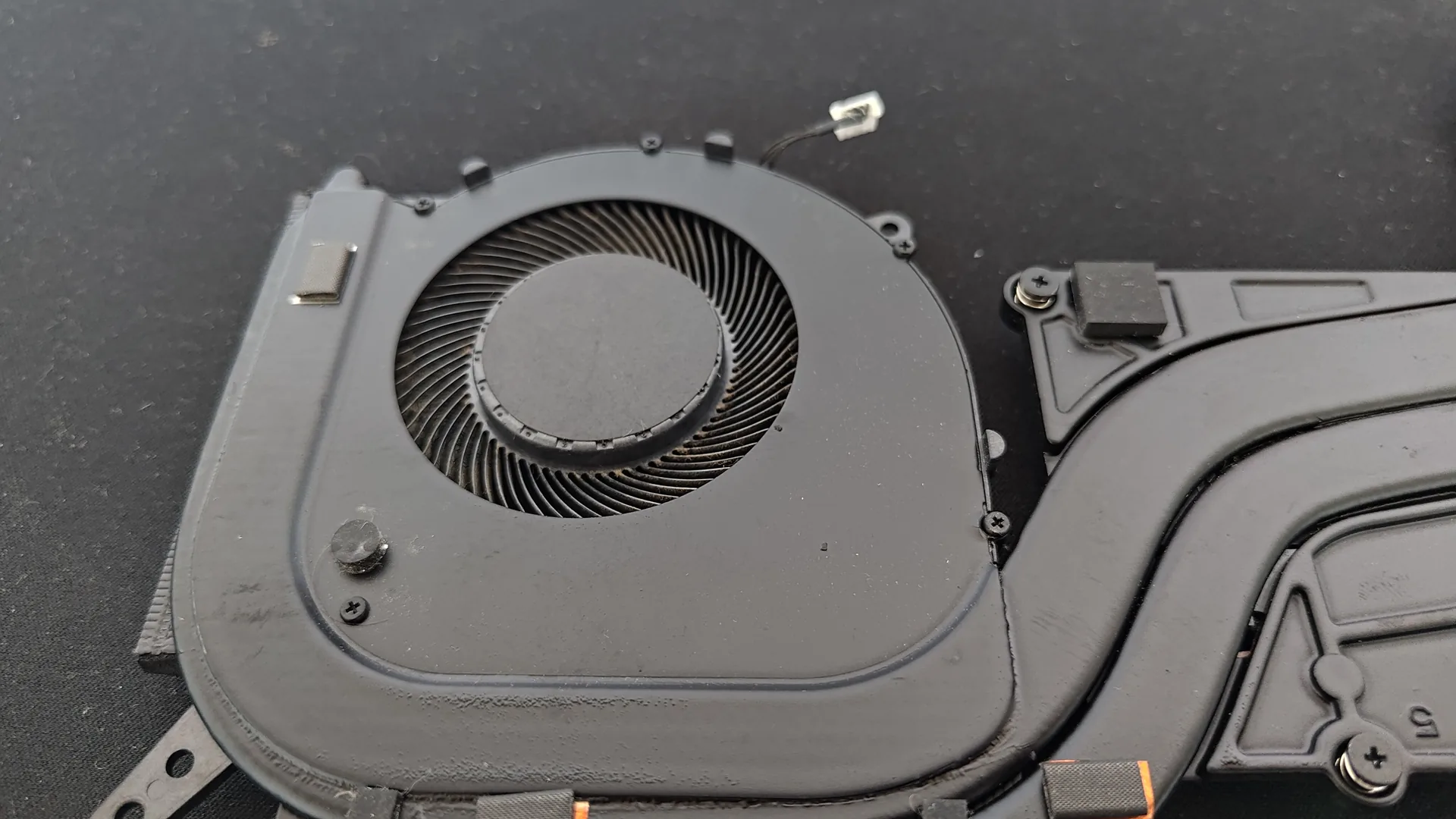 „Lenovo“ ventiliatorius po dulkių pašalinimo